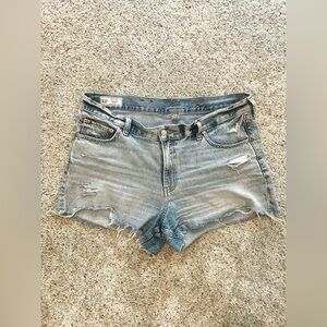 Gap Low Stride Shorts 32/14